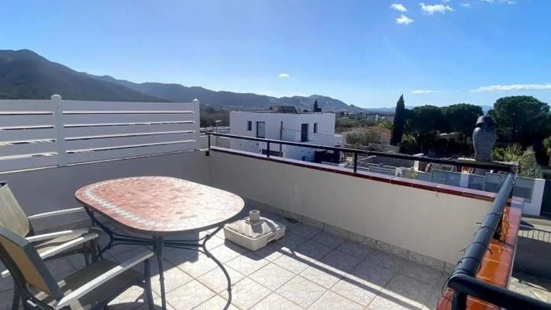 Bages Villa Roses